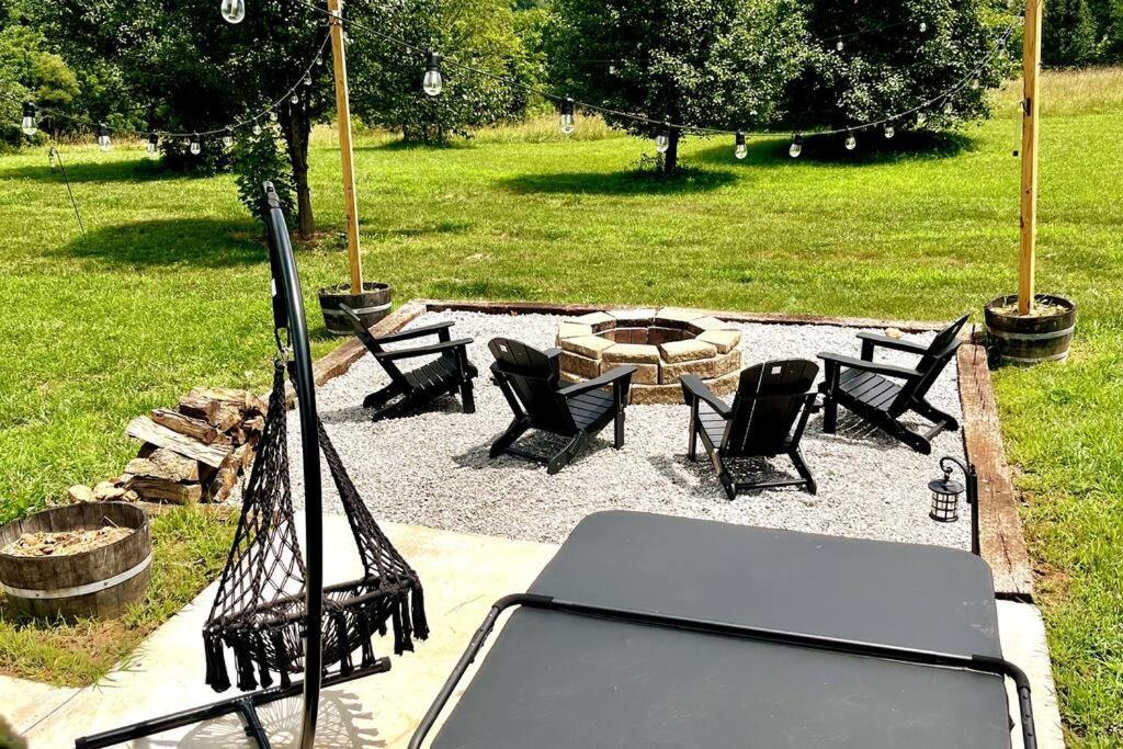 #4 Kentucky Bourbon Trail Bourbon Barrel Cottages Lawrenceburg Экстерьер фото