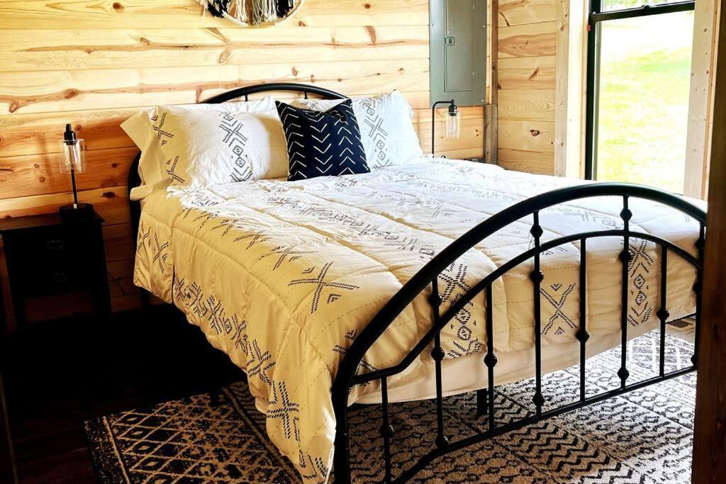 #4 Kentucky Bourbon Trail Bourbon Barrel Cottages Lawrenceburg Экстерьер фото